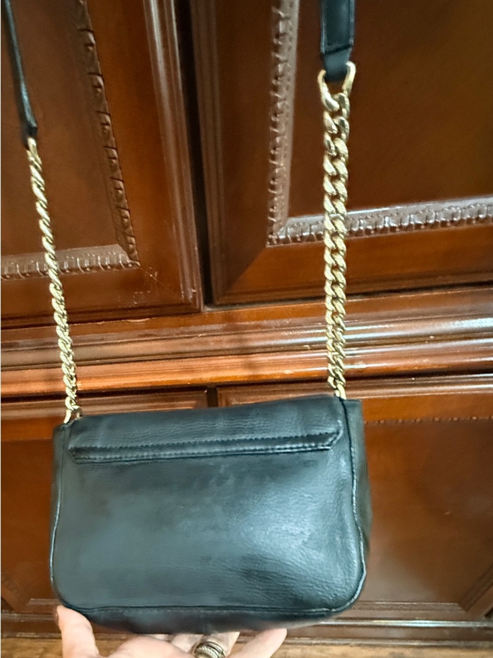 Kate Spade EUC Black, Buttery.
Leather & Chain Crossbody Bag
Timeless Kate Spade - Picture 9 of 15